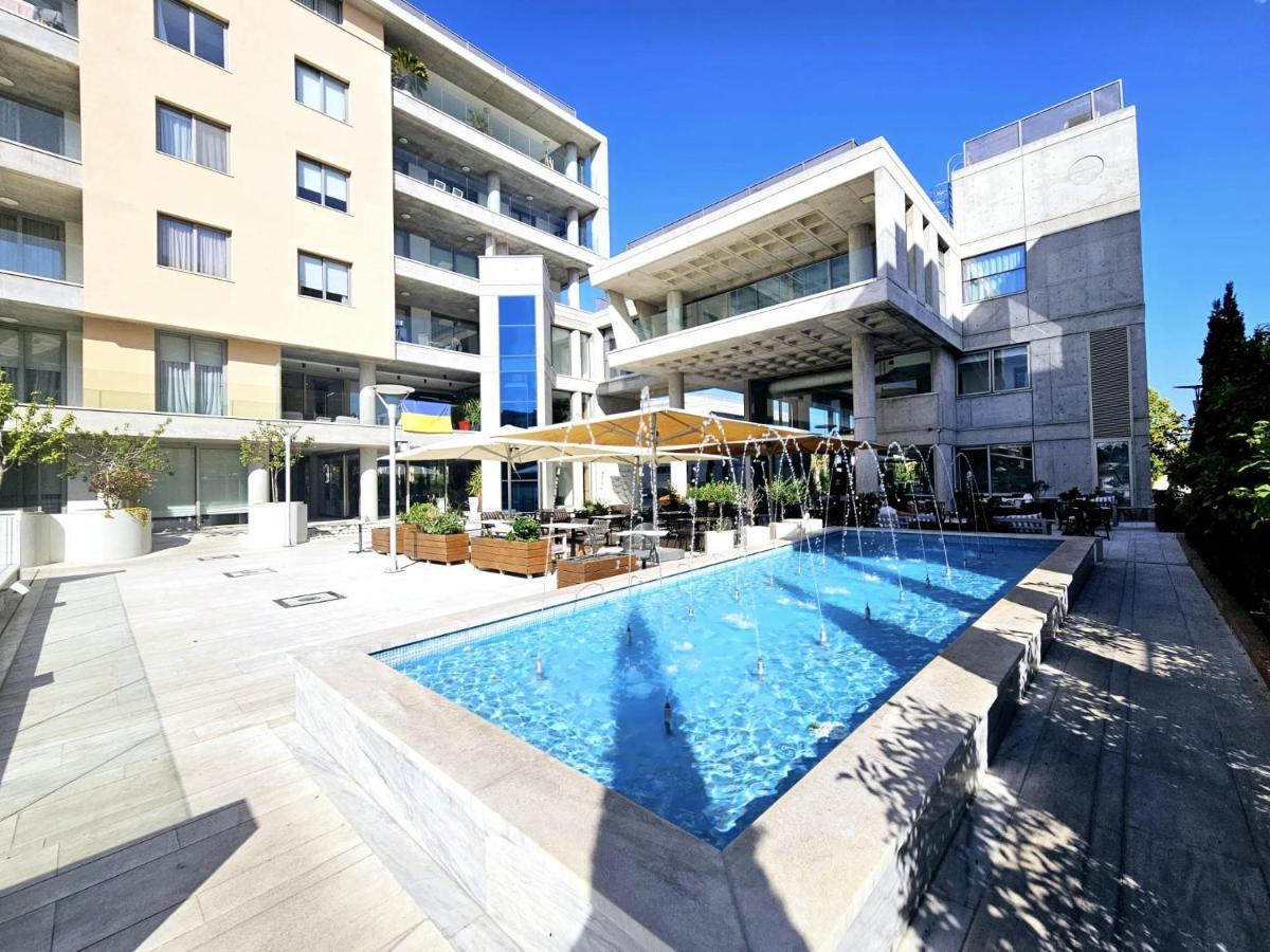 Elysia Park Apartments Paphos Esterno foto