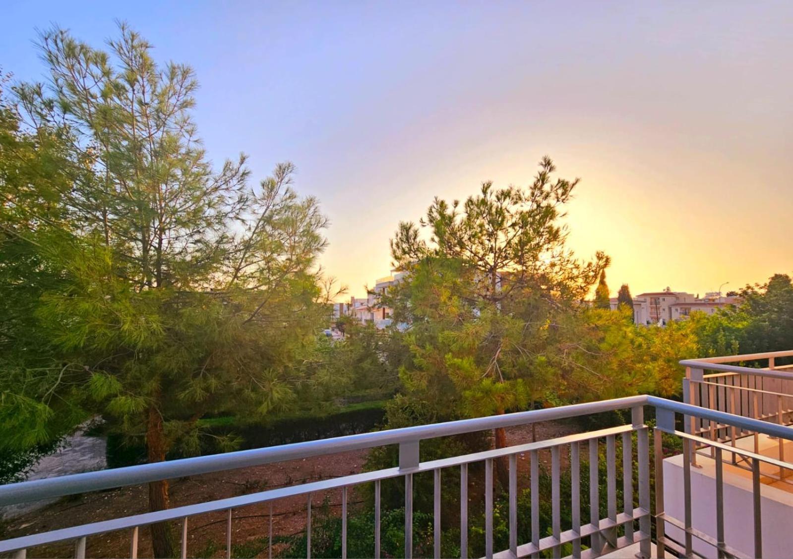 Elysia Park Apartments Paphos Esterno foto