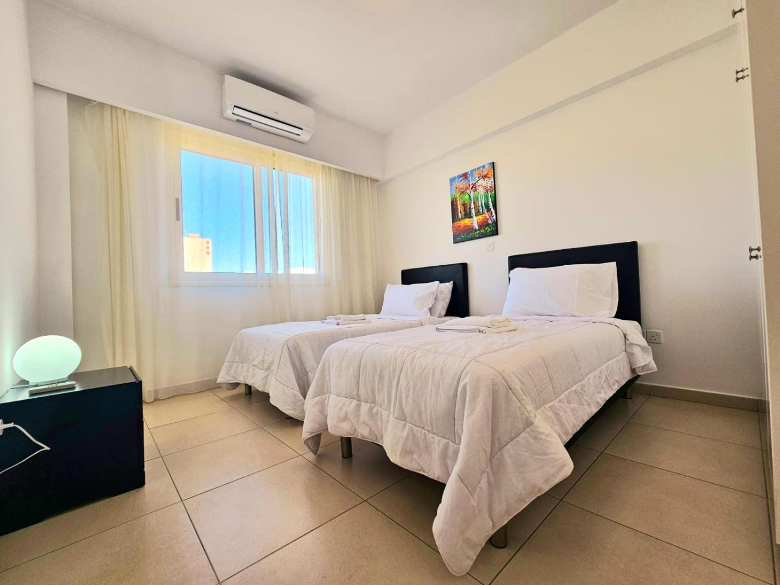 Elysia Park Apartments Paphos Esterno foto